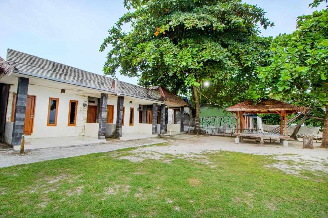 Guerilla Dive Lodge Pulau Pari Jakarta Exterior foto