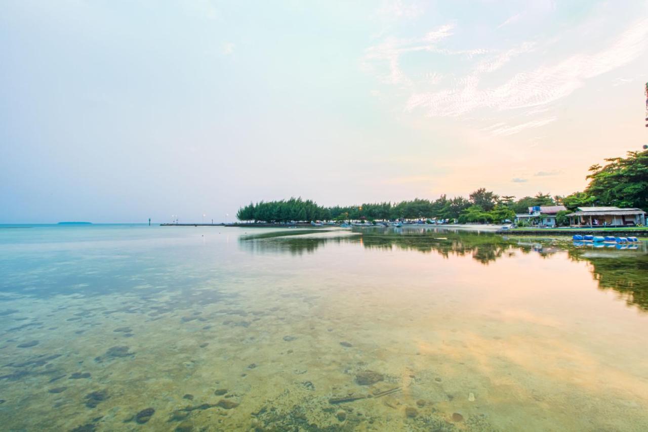 Guerilla Dive Lodge Pulau Pari Jakarta Exterior foto